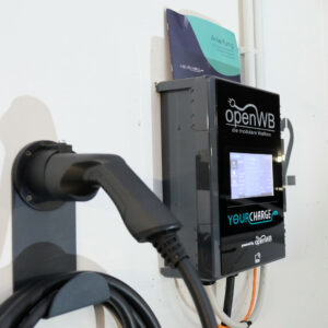 Wallbox mit Display, FI-DC und 7 m Kabel, lagernd